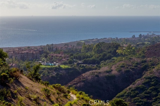 Building Photo - 10 Tasman Sea