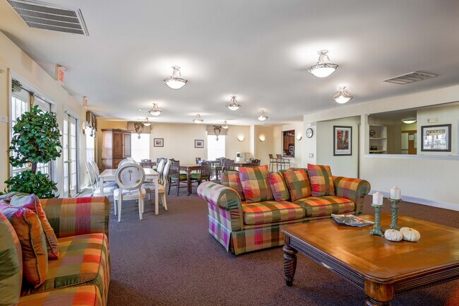 Building Photo - Honeycreek Senior Apartments