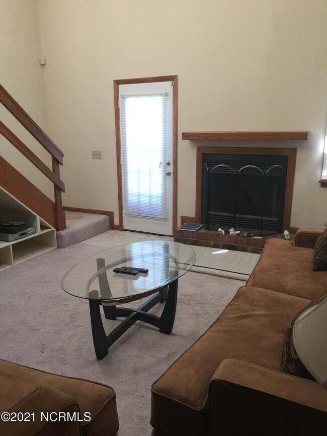 Building Photo - 1929 Buxton Rd