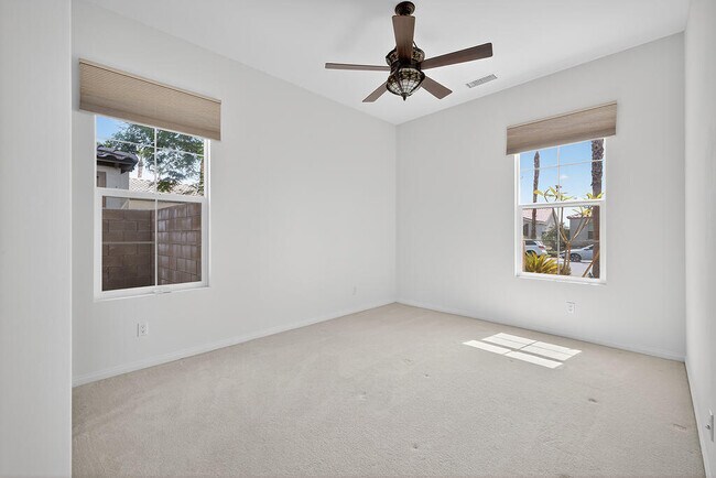Building Photo - 60543 Desert Shadows Dr