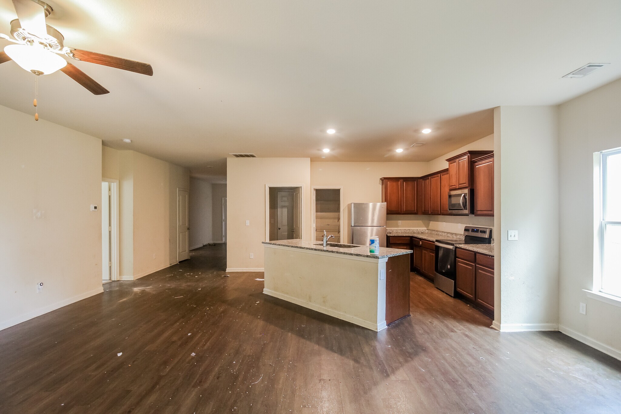 Building Photo - 140 Innis Brk Cir