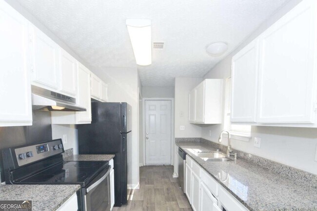 Building Photo - 130 Crystal Brook