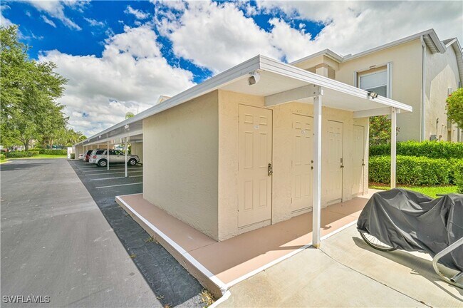Building Photo - 20641 Country Creek Dr