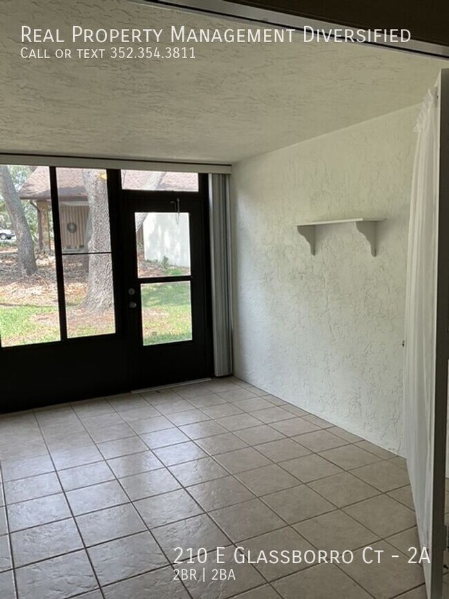 Building Photo - 210 E Glassboro Ct