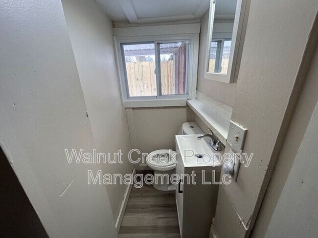 Building Photo - 1763 E 36th St