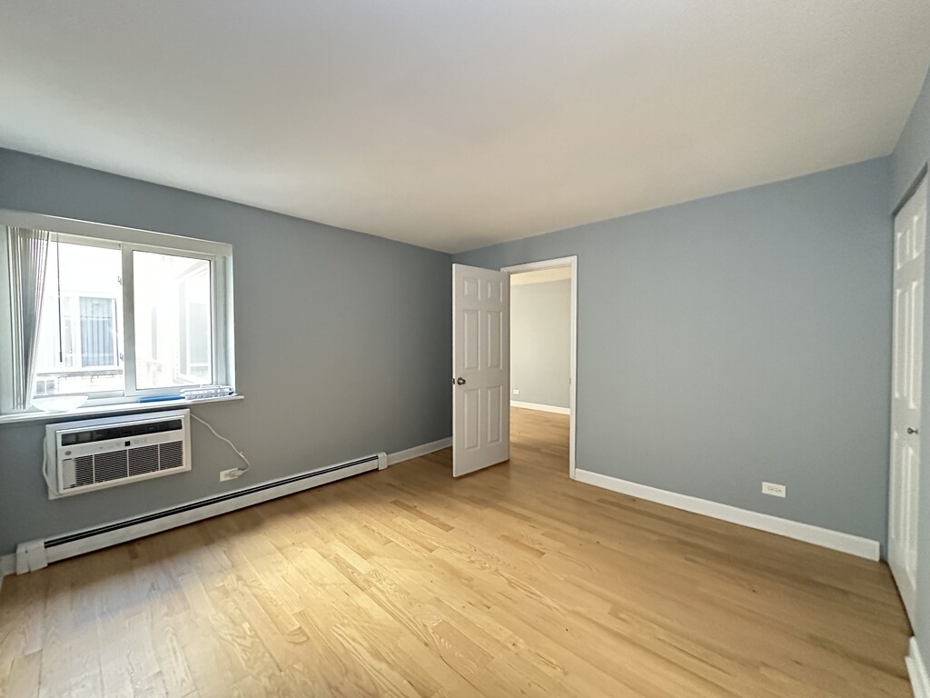 Building Photo - 663 W Grace St