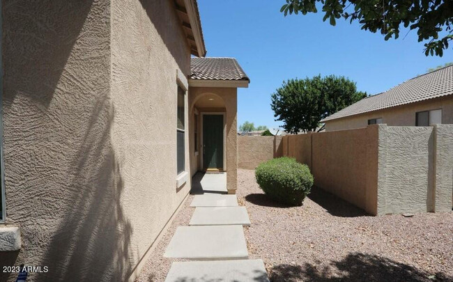 Building Photo - 3462 E Powell Way