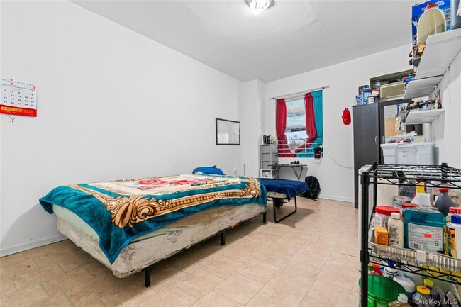 Building Photo - 121-15 Jamaica Ave