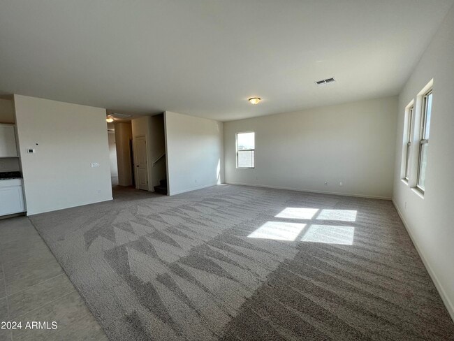 Building Photo - 2449 E Alonso Dr