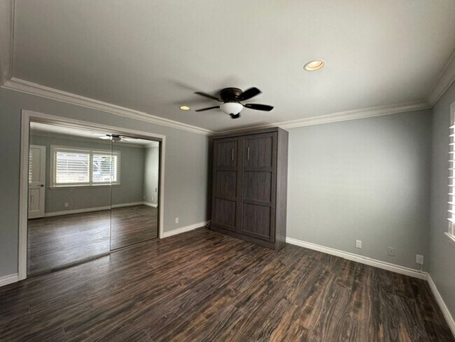 Building Photo - 1635 Larkfield Ave