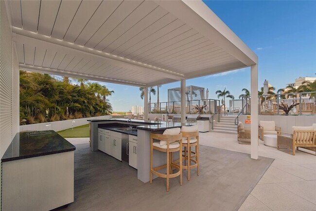 Building Photo - 400 Central Ave