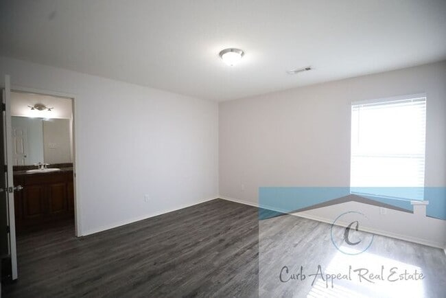 Building Photo - Beautiful 3 bed / 2 bath home - Nettleton!!