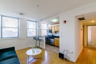 Building Photo - One Bed Chestnut View Condo