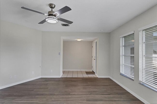 Building Photo - 213 Giotto Dr