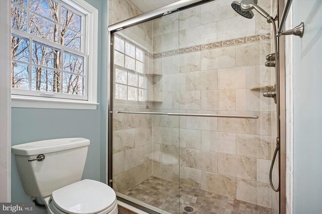 Building Photo - 4623 University Dr