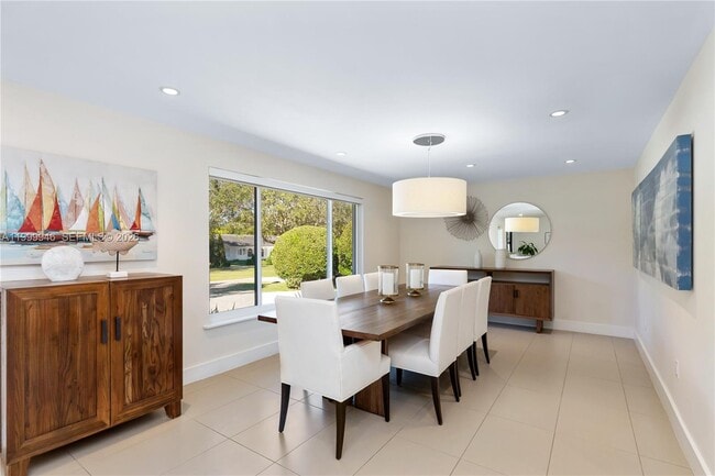 Building Photo - 13303 SW 58th Ave