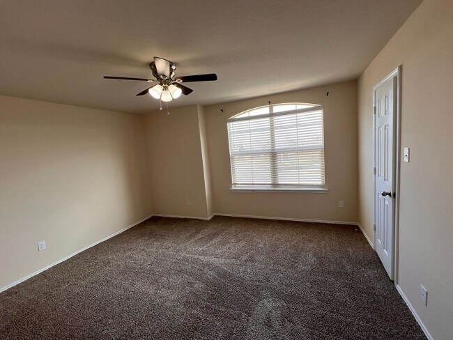 Building Photo - Spacious 5-Bedroom Harker Heights Home with 3 Living Areas & 3-Car Garage