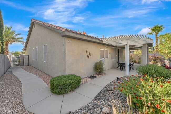 Building Photo - 1299 Echo Creek St