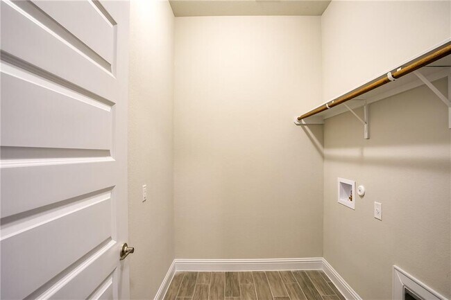 Building Photo - 2301 Gold Dust Trl