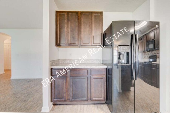 Building Photo - 4907 Kensington Ln