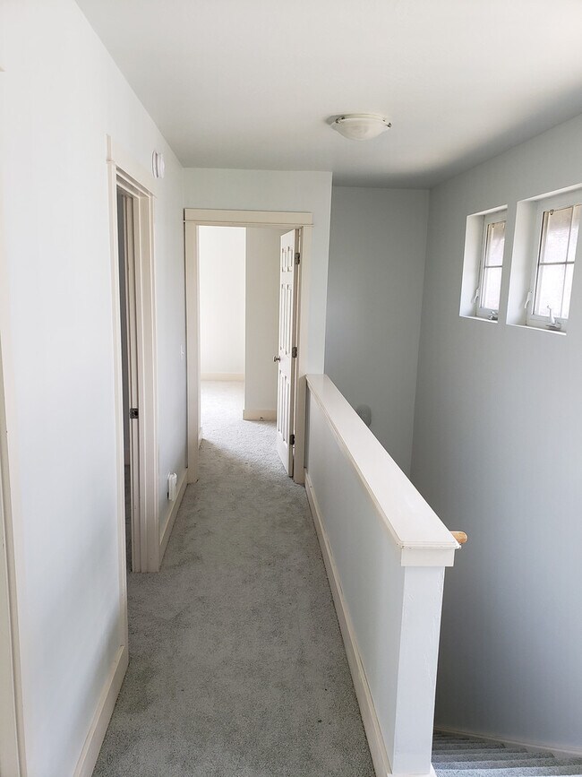 Building Photo - 4251COV