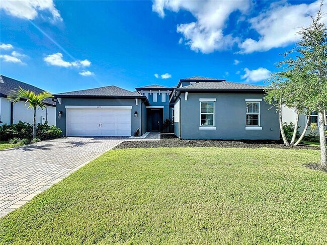 Building Photo - 5559 Trevesta Pl