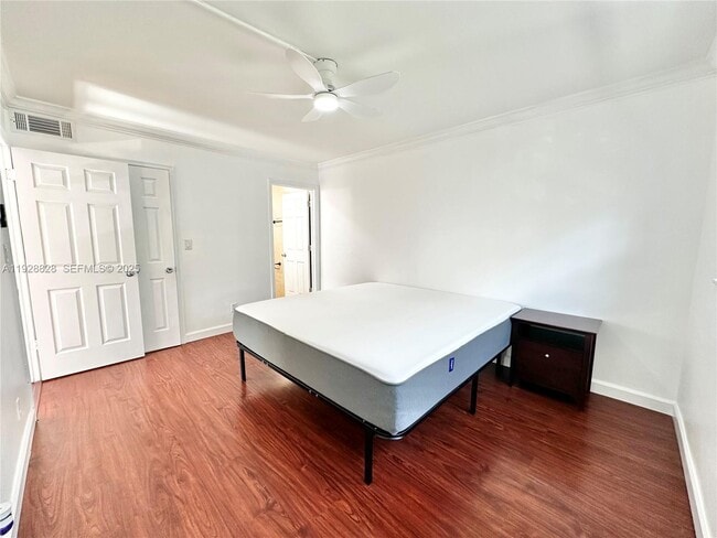 Building Photo - 2301 NE 14th Street Causeway