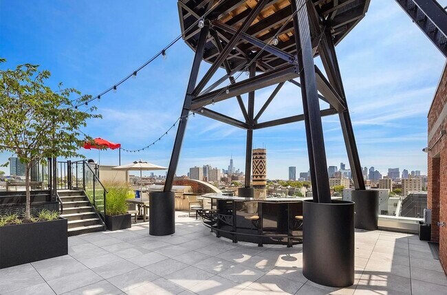 Building Photo - 720 Clinton St