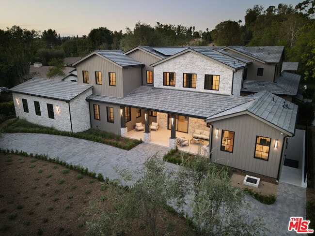 Building Photo - 23615 Long Valley Rd
