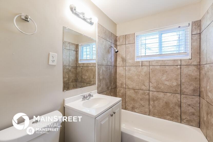 Building Photo - 8502 Crystal Ave