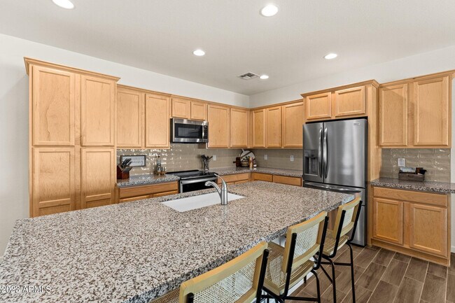 Building Photo - 4330 Cutter Ln