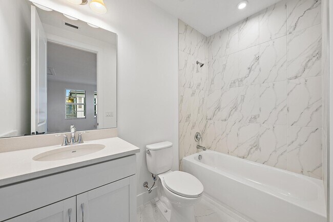 Building Photo - 9516 St Germain Dr