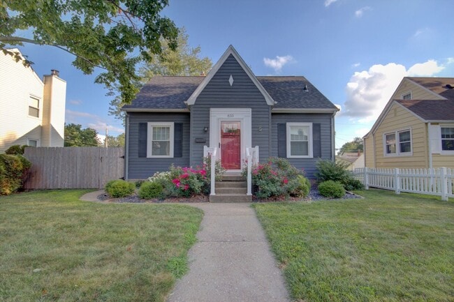 Building Photo - Cute 3 Bed Home