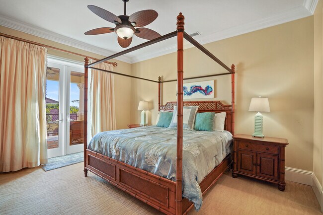 Building Photo - 1363 Oceanview Dr