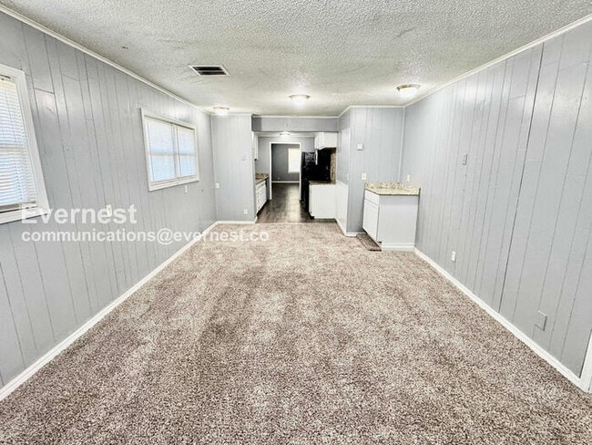 Building Photo - 2429 E 1st St