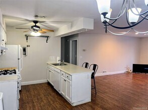 Building Photo - 11 The Rise