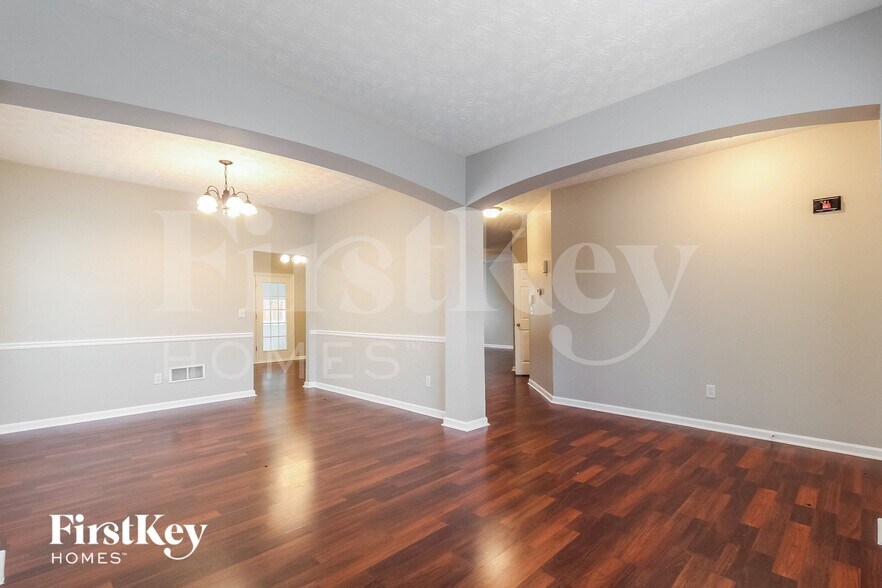 Building Photo - 773 Clairidge Oak Ct