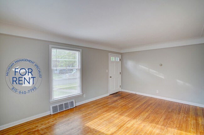 Building Photo - 708 Fremont St