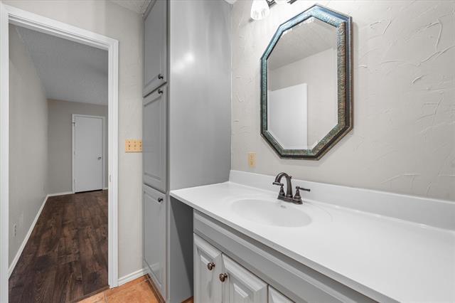 Building Photo - 1110 Fairhaven Dr