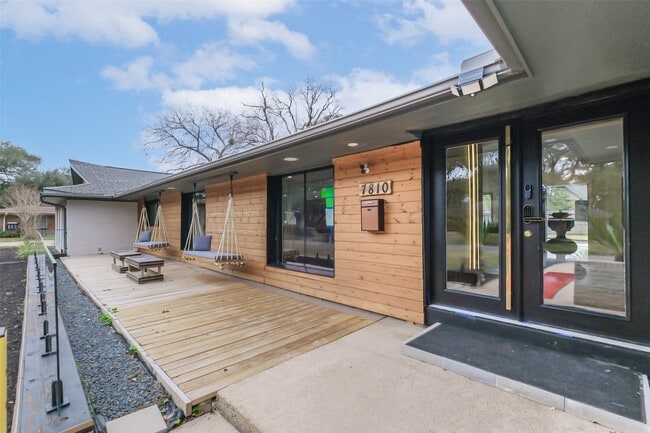 Building Photo - 7810 Nairn St