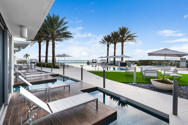 Building Photo - Luxury Beachfront Living at Its Finest – Fully Furnished Condo in Prime Fort Lauderdale Location!