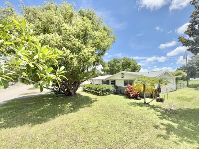 Building Photo - 4149 Prudence Dr