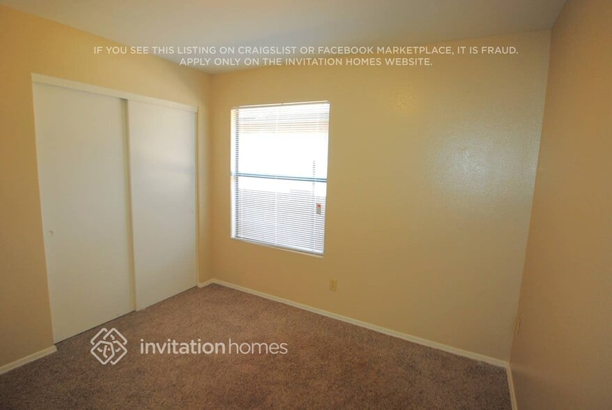 Building Photo - 6628 N 48th Dr