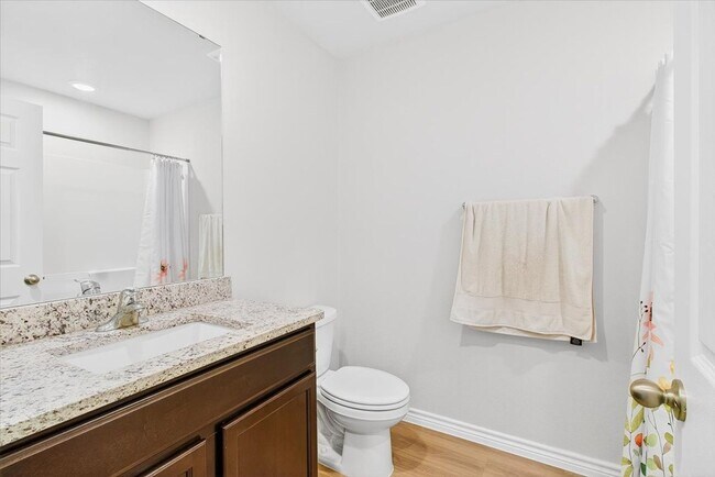 Building Photo - 1626 Comfy Wy