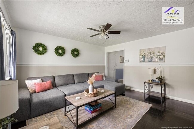 Building Photo - 743 Rustland Dr