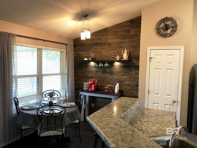 Building Photo - 17111 Magellan Blvd
