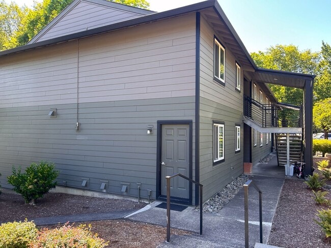 Building Photo - 1BD 1BA Single Level Condo + Fireplace + 1 Car Garage + Fitness Center + Tennis Courts + Communit...