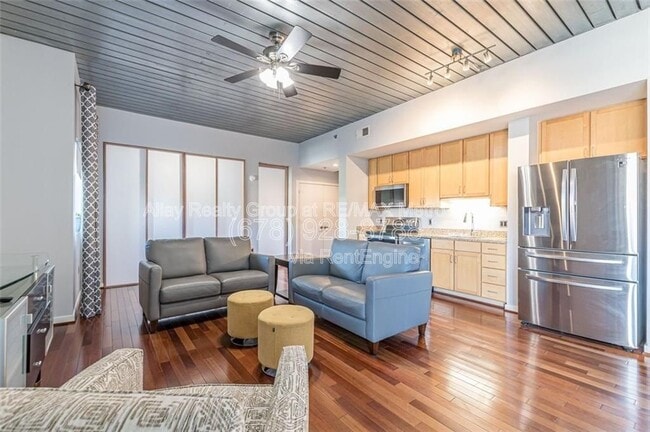 Building Photo - 620 Glen Iris Dr NE