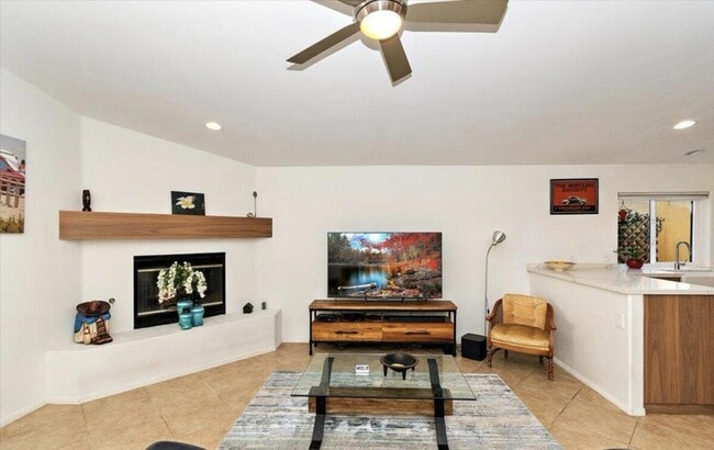 Building Photo - 53360 Avenida Juarez