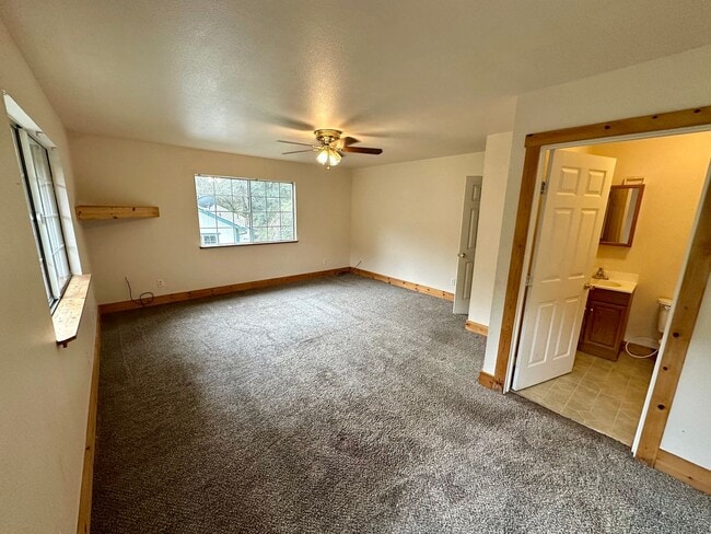 Building Photo - Creekside Home with Bonus Room above 2-Car Garage Alta Sierra